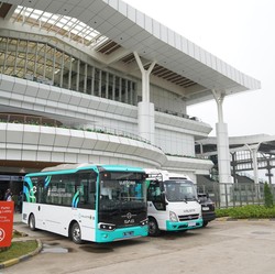 Turun di Stasiun Tegalluar, Penumpang Whoosh Akan Dijemput Bus Listrik