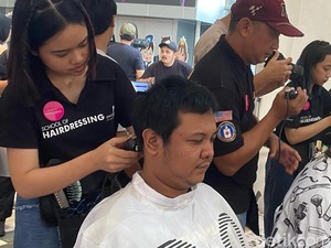 Antusiasme Warga Ikut Aksi #BeraniGundul Demi Kepedulian Kanker Anak