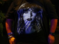 10 Artis Terkaya di Dunia, Taylor Swift Masuk Daftar?