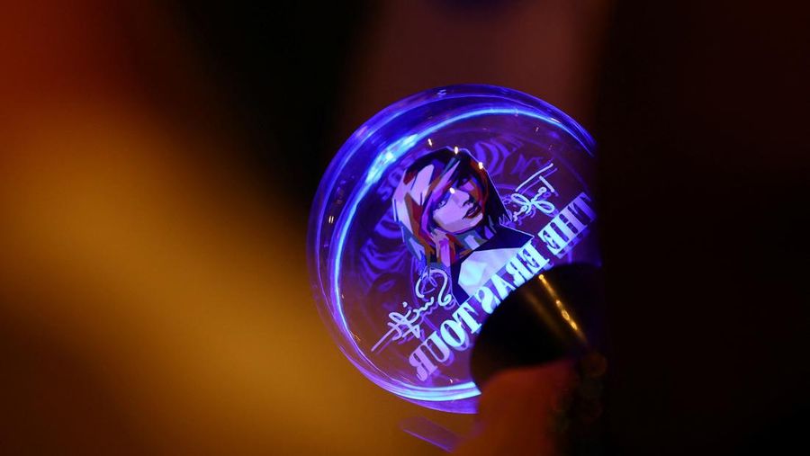 Konser The Eras Tour dari Taylor Swift resmi digelar di Singapura pada 2 Maret 2024. Konser itu akan berlangsung selama enam hari hingga 9 Maret 2024. (REUTERS/Caroline Chia)