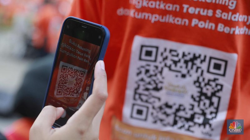 PT Bank Mega Syariah menyemarakkan car free day Jakarta dengan menggelar Grand Launching Berkah Berlimpah Mega Syariah (BBM) di Kawasan Anjungan Sarinah, Jakarta, Minggu, (3/3/2024). (CNBC Indonesia/Muhammad Sabki)