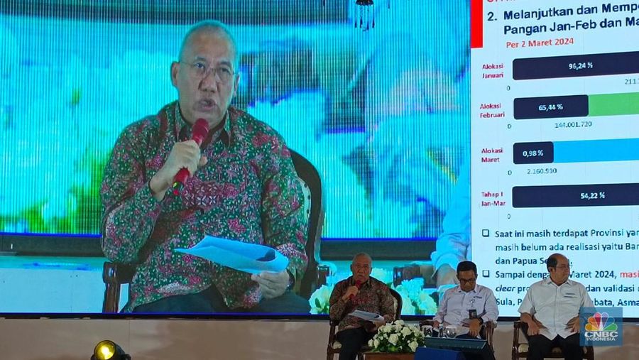 Direktur Utama Perum Bulog Bayu Krisnamurthi. (CNBC Indonesia/Martyasari Rizky)