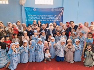 Senyum Penyintas Gempa Sumedang Kala LPPM ITB Bantu Pulihkan Trauma