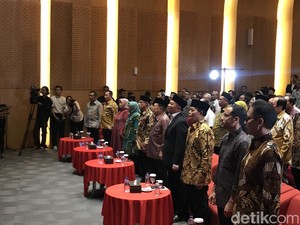 JK-Kapolri Hadiri Peluncuran Buku Tasyakuran 66 Tahun Haedar Nashir