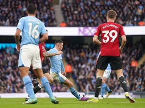 MU Ditekuk City, Roy Keane: Untung Nggak Dijebol Lima Kali