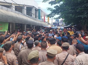 Penertiban PKL Bogor Dihadang, Satpol PP Tunggu Pedagang Bongkar Lapak