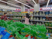 Ada Temuan Isi Beras Kemasan 'Disunat', 9 Perusahaan Terlibat