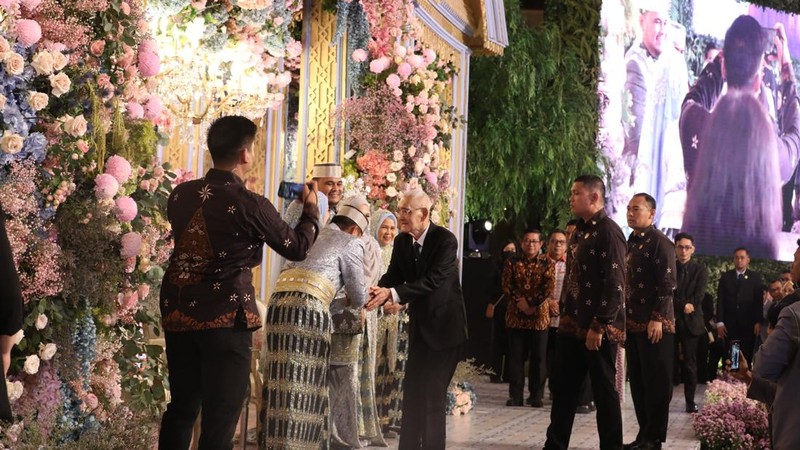 Putra Mentan Andi Amran Sulaiman menikah, tamunya orang penting seperti Presiden Jokowi, SBY, sampai Capres Ganjar Pranowo. (Dok. Humas Kementan)