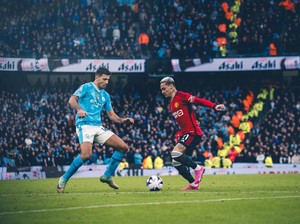 MU Nyaris Dipuji Roy Keane saat Lawan Man City