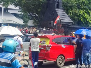 Sopir Taksi Online Demo, Sebagian Jalan Pahlawan Semarang Sempat Ditutup