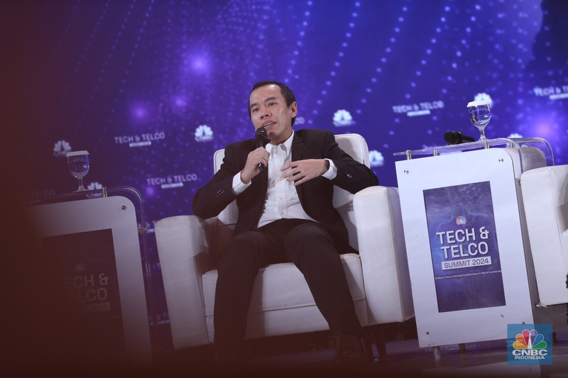 Tech & Telco Summit 2024 Menteri Komunikasi & Informatika RI Budi Arie Setiadi menjadi pembicara kunci di acara Tech & Telco Summit 2024 di Auditorium Menara Bank Mega, Jakarta, Selasa 5/3. (CNBC Indonesia/Tri Susilo)