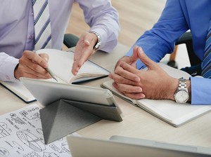 Peran Broker Asuransi dalam Membangun Pertahanan Bisnis yang Tangguh