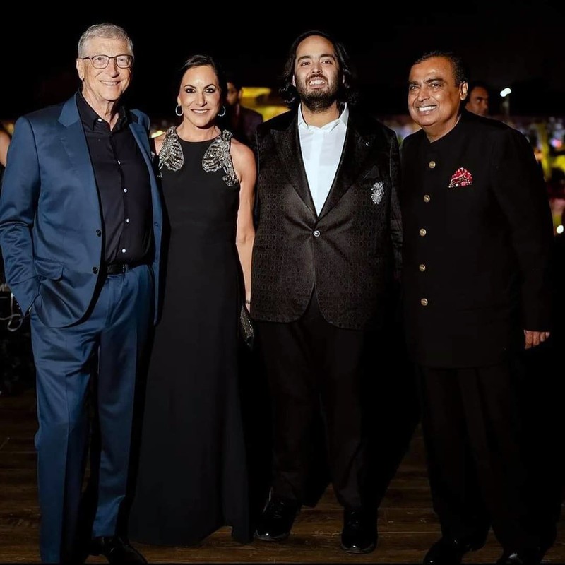 INDIA-AMBANI/MARRIAGE Mukesh Ambani, the Chairman of Reliance Industries, Radhika Merchant, Anant Ambani, Nita Ambani, Rihanna, Isha Piramal, Anand Piramal, Shloka Mehta Ambani and Akash Ambani react during pre-wedding celebrations of Anant and Radhika in Jamnagar, Gujarat, India, March 1, 2024. Reliance Industries/Handout via REUTERS THIS IMAGE HAS BEEN SUPPLIED BY A THIRD PARTY. NO RESALES. NO ARCHIVES.