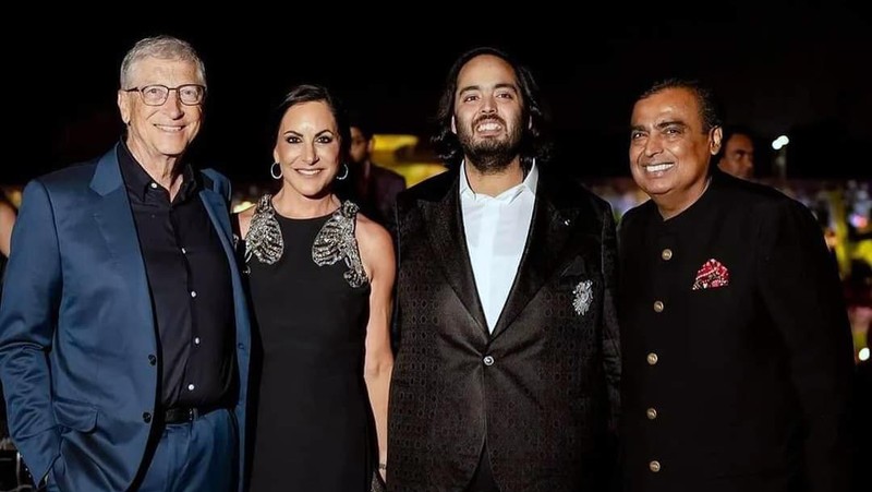 Mukesh Ambani, the Chairman of Reliance Industries, Radhika Merchant, Anant Ambani, Nita Ambani, Rihanna, Isha Piramal, Anand Piramal, Shloka Mehta Ambani and Akash Ambani react during pre-wedding celebrations of Anant and Radhika in Jamnagar, Gujarat, India, March 1, 2024. Reliance Industries/Handout via REUTERS THIS IMAGE HAS BEEN SUPPLIED BY A THIRD PARTY. NO RESALES. NO ARCHIVES.