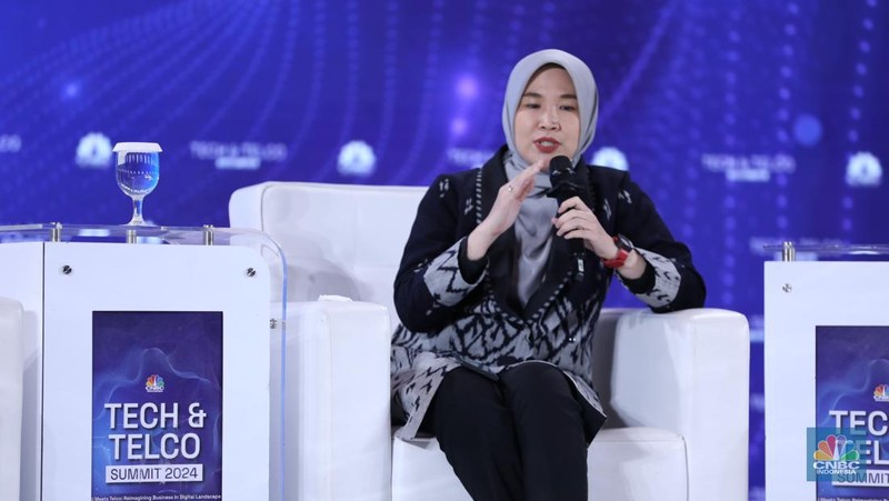 Menteri Komunikasi & Informatika RI Budi Arie Setiadi menjadi pembicara kunci di acara Tech & Telco Summit 2024 di Auditorium Menara Bank Mega, Jakarta, Selasa 5/3. (CNBC Indonesia/Tri Susilo)
