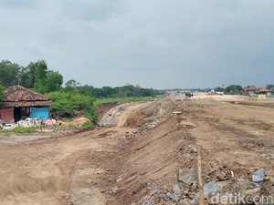 3 Rumah Masih Berdiri di Proyek Tol Klaten, Pemilik Minta Kejelasan Ganti Rugi