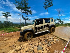 Mungkinkah Jimny 5 Pintu Diproduksi di Indonesia? Begini Jawaban Suzuki