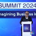 Menkominfo Ungkap Peluang dan Tantangan AI di Industri Telco