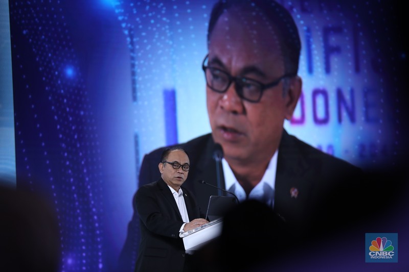 Tech & Telco Summit 2024 Menteri Komunikasi & Informatika RI Budi Arie Setiadi menjadi pembicara kunci di acara Tech & Telco Summit 2024 di Auditorium Menara Bank Mega, Jakarta, Selasa 5/3. (CNBC Indonesia/Tri Susilo)