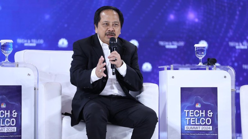 Menteri Komunikasi & Informatika RI Budi Arie Setiadi menjadi pembicara kunci di acara Tech & Telco Summit 2024 di Auditorium Menara Bank Mega, Jakarta, Selasa 5/3. (CNBC Indonesia/Tri Susilo)