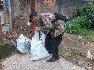 DPR: Prioritaskan Kesejahteraan Guru! Jangan Sampai Ngutang-Jadi Pemulung