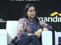 Prabowo Target Naikkan Rasio Pajak, Sri Mulyani: RI Masih Kesulitan
