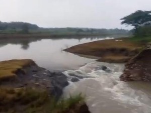 Waduk Prangi Bojonegoro Jebol 25 Meter Genangi 20 Hektare Sawah Siap Panen