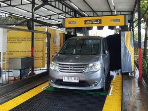 Cuci Robotik Bikin Baret Bodi Mobil Nggak Sih?