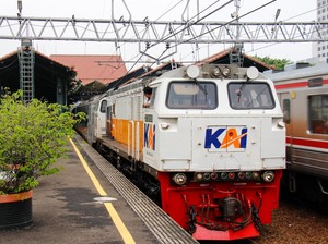 Anggota DPR Usul Gerbong Merokok, KAI Tegaskan Kereta Kawasan Bebas Asap Rokok