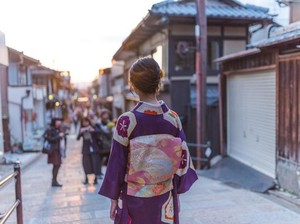 7 Aliran Sesat dan Aneh di Jepang yang Mungkin Belum Kamu Tahu