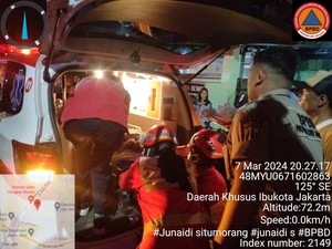 Momen Kepanikan Pasien saat RS Harapan Bunda Jaktim Terbakar