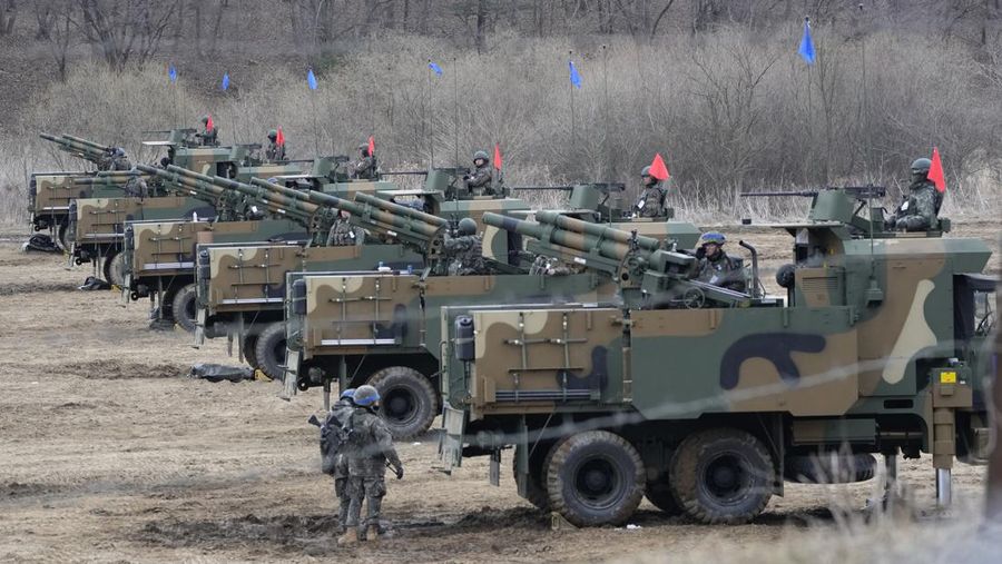 Tentara Korea Selatan mengikuti latihan militer di Paju, Korea Selatan, dekat perbatasan dengan Korea Utara, Rabu, 6 Maret 2024. (AP Photo/Ahn Young-joon)