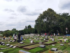TPU Jeruk Purut hingga Srengseng Sawah Mulai Didatangi Peziarah Jelang Ramadan