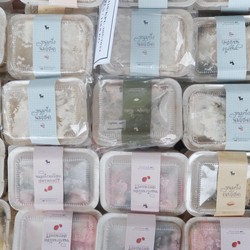 Pembatasan Bea Cukai, Sandi Imbau Beli Oleh-Oleh di Indonesia
