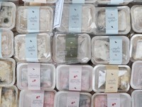 Pembatasan Bea Cukai, Sandi Imbau Beli Oleh-Oleh di Indonesia