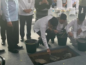 Heru Budi Groundbreaking Masjid Ar-Raudhah, Harap Tuntas Saat HUT Jakarta