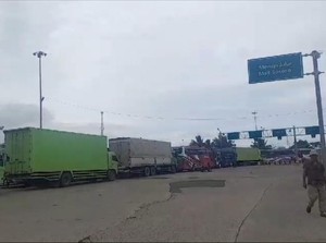 Cuaca Buruk di Pelabuhan Merak, 2 Dermaga Sempat Tutup hingga Macet Panjang