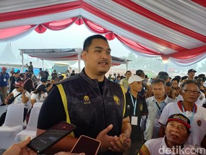 Menpora Ikut Komentari Kualitas Lapangan SUGBK