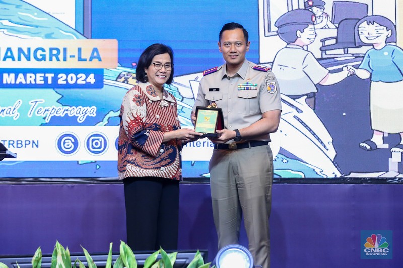 Menteri Keuangan Sri Mulyani dan Menteri ATR/BPN Agus Harimurti Yudhoyono Menteri Keuangan Sri Mulyani dan Menteri ATR/BPN Agus Harimurti Yudhoyono (Ist Kiki Maulana/Kementerian ATR/BPN)