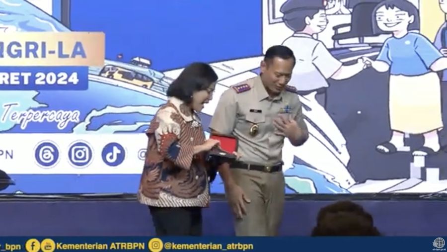 Menteri Keuangan Sri Mulyani dan Menteri ATR/BPN Agus Harimurti Yudhoyono (Ist Kiki Maulana/Kementerian ATR/BPN)