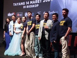 Cassandra Lee dan Jeff Smith Bertemu di Film Bad Boy In Love