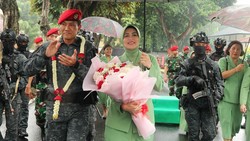 Juliana Moechtar Bangga-Haru Suami Jadi Komandan Upacara Pertama di IKN