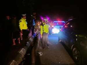 Pemotor Tewas Usai Gagal Salip Truk BBM di Jalur Cianjur-Sukabumi