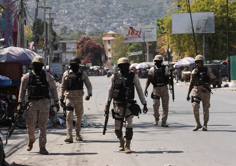 Suasana saat protes ketika pemerintah mengatakan akan memperpanjang keadaan darurat selama satu bulan lagi setelah meningkatnya kekerasan dari geng yang berusaha menggulingkan Perdana Menteri Ariel Henry, di Port-au-Prince, Haiti, Kamis (7/3/2024). (REUTERS/Ralph Tedy Erol) Suasana saat protes ketika pemerintah mengatakan akan memperpanjang keadaan darurat selama satu bulan lagi setelah meningkatnya kekerasan dari geng yang berusaha menggulingkan Perdana Menteri Ariel Henry, di Port-au-Prince, Haiti, Kamis (7/3/2024). (REUTERS/Ralph Tedy Erol)