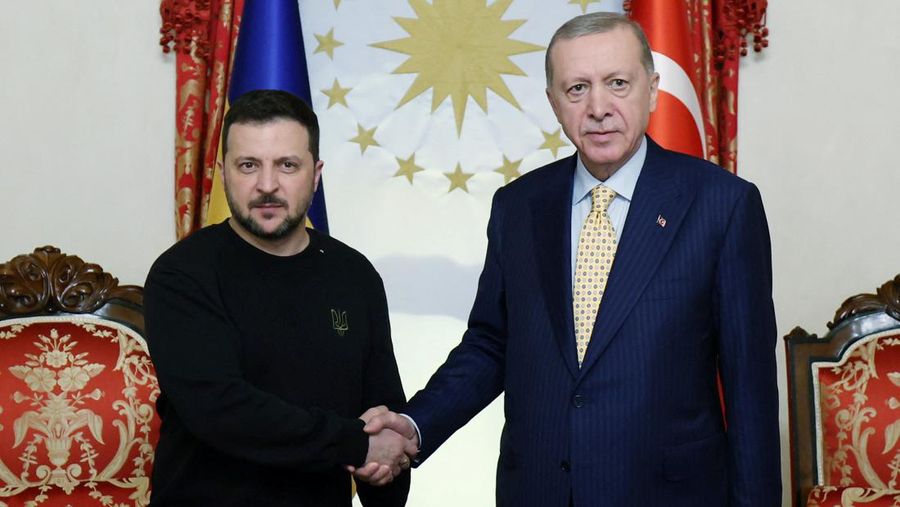 Presiden Ukraina Volodymyr Zelensky bertemu Presiden Turki Recep Tayyip Erdogan. (Presidential Press Office/Handout via REUTERS)