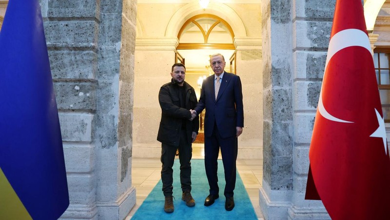Presiden Ukraina Volodymyr Zelensky bertemu Presiden Turki Recep Tayyip Erdogan. (Presidential Press Office/Handout via REUTERS)