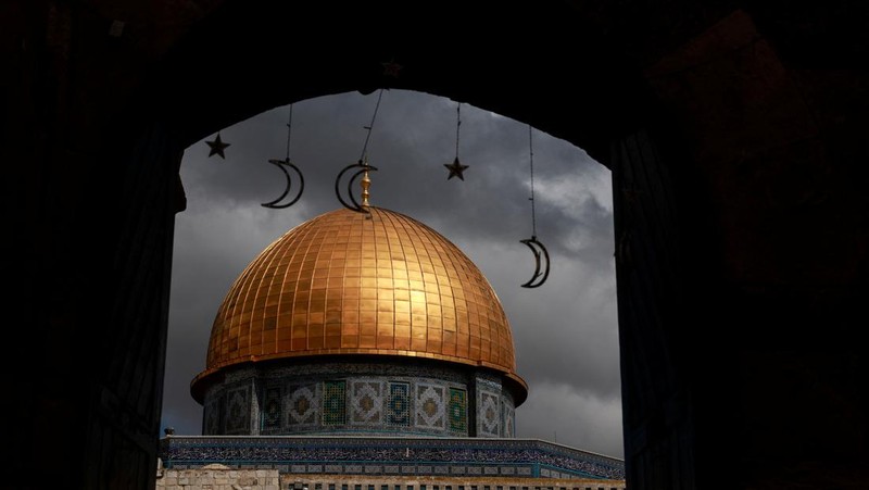 Suasana masjid Al-Aqsa di Kota Tua, Yerusalem. (REUTERS/Ammar Awad)