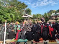 Cara Unik Jemaah An Nadzir Tentukan 1 Ramadhan, Pakai Kain Tipis