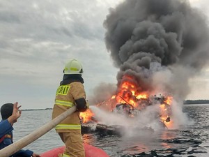 Kapal Pesiar di Kepulauan Seribu Terbakar, 2 Unit Damkar Dikerahkan