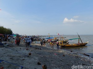 Waspada Gelombang Tinggi 2,5 Meter, BMKG Imbau Nelayan Jatim Tak Melaut